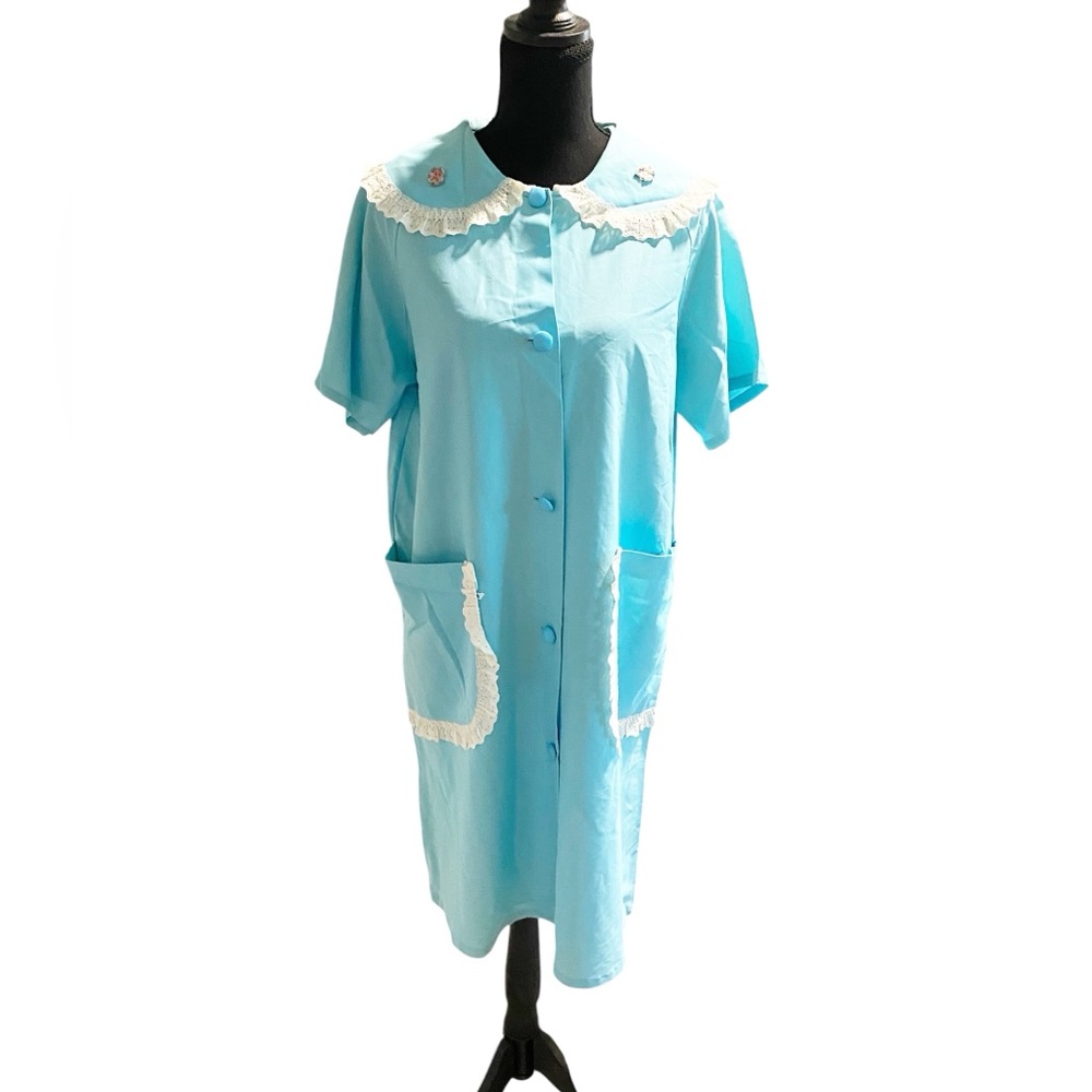 Vintage Light Blue Button-Front House Dress with Lace Collar Size Medium